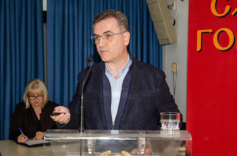 Μια εξαιρετικά αναλυτική παρουσίαση για τις «σύγχρονες χειρουργικές τεχνικές στην σπονδυλική στήλη» αλλά και τους «Αστικούς Μύθους στην Ιατρική» παρουσίασαν την 18-11-2024 στην Σχολή Γονέων – Ανοικτό Πανεπιστήμιο Κατερίνης ο Διευθυντής του τμήματος ενδοσκοπικής Χειρουργικής Σπονδυλικής στήλης κ. Σπυρίδων Σκριβιλιωτάκης και ο χειρουργός Ορθοπεδικός κ. Νικόλαος Ρηγόπουλος. Η εκδήλωση πραγματοποιήθηκε σε Συνδιοργάνωση με την εταιρεία «ΑΜΒΡΟΣΙΑΔΗΣ κοτόπουλα Ολύμπου Α.Ε.Β.Ε.».