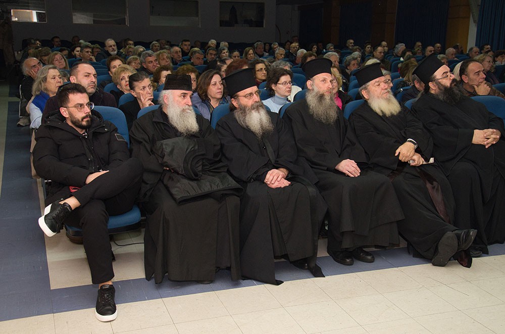 Από την συγκλονιστική κατάθεση ψυχής του π. Πέτρου Ζώη για τον γέροντα του, μακαριστό π. Εφραίμ Αριζονίτη στην Σχολή Γονέων Κατερίνης 2-12-2024