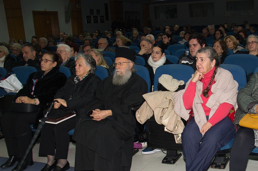Από την συγκλονιστική κατάθεση ψυχής του π. Πέτρου Ζώη για τον γέροντα του, μακαριστό π. Εφραίμ Αριζονίτη στην Σχολή Γονέων Κατερίνης 2-12-2024