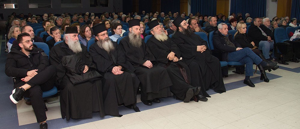 Από την συγκλονιστική κατάθεση ψυχής του π. Πέτρου Ζώη για τον γέροντα του, μακαριστό π. Εφραίμ Αριζονίτη στην Σχολή Γονέων Κατερίνης 2-12-2024