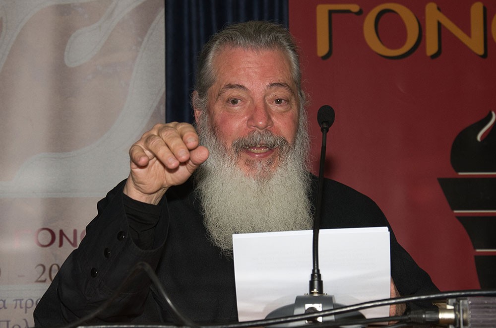 Από την συγκλονιστική κατάθεση ψυχής του π. Πέτρου Ζώη για τον γέροντα του, μακαριστό π. Εφραίμ Αριζονίτη στην Σχολή Γονέων Κατερίνης 2-12-2024