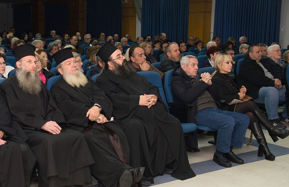 Από την συγκλονιστική κατάθεση ψυχής του π. Πέτρου Ζώη για τον γέροντα του, μακαριστό π. Εφραίμ Αριζονίτη στην Σχολή Γονέων Κατερίνης 2-12-2024