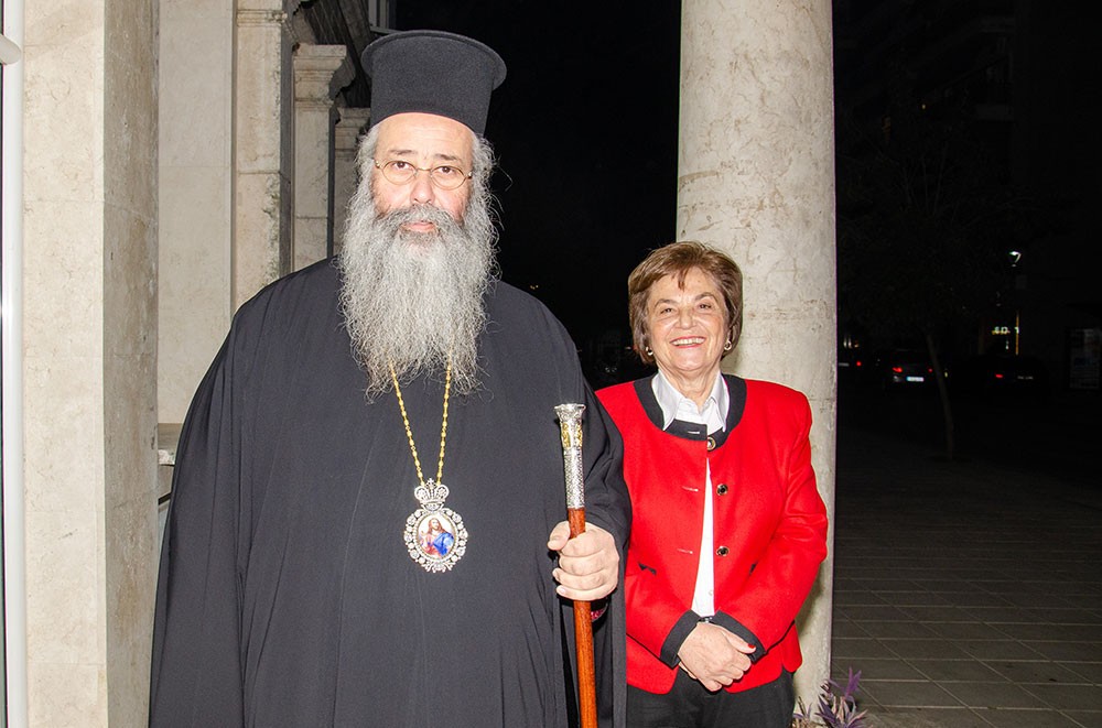 Την Δευτέρα 20 του μηνός Ιανουαρίου έγινε  η πρώτη ομιλία για το έτος 2025 με ομιλητή τον Μητροπολίτη Ναύπακτου & Αγίου Βλασίου κκ Ιερόθεο. Ο σεπτός Μητροπολίτης με πλούσιο συγγραφικό έργο, 130 βιβλία, από τα οποία 118 μεταφράστηκαν σε ξένες γλώσσες, Βιβλία που έγιναν αντικείμενο διατριβών καθήλωσε το ακροατήριο της Σχολής με τον γλυκό λόγο και την ταπείνωση που εξέπεμπε. Θέμα της ομιλίας του «Κονίτσης Σεβαστιανός. Ένας Άγιος Επίσκοπος».  Ήταν μια κατάθεση ψυχής του πνευματικού υιού π. Ιεροθέου προς τον πνευματικό του πατέρα κυρό Σεβαστιανό η οποία γοήτευσε το κοινό. Ήταν μια ξενάγηση στον έσω άνθρωπο του π. Σεβαστιανού μέσα από τις Επιστολές του.
