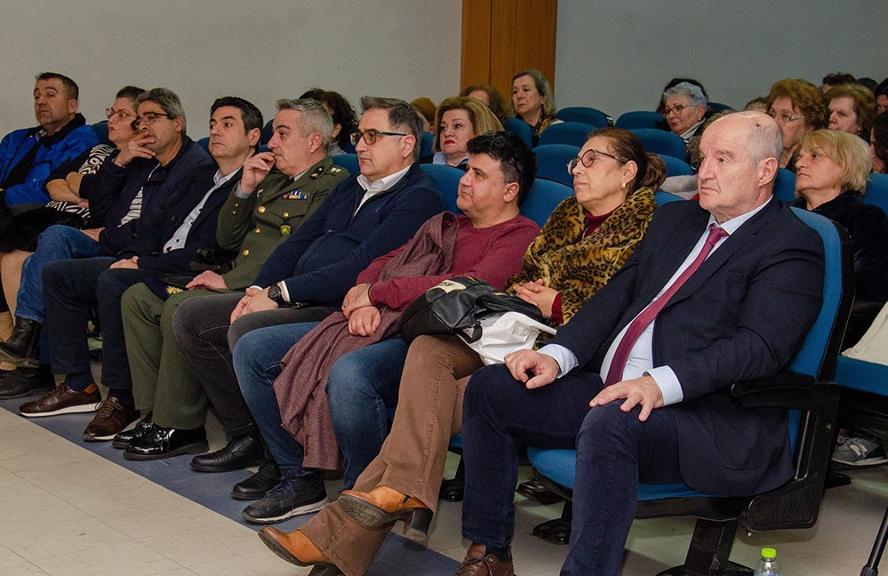 Με επιτυχία ολοκληρώθηκε η εκδήλωση της Σχολής Γονέων – Ανοικτό Πανεπιστήμιο Κατερίνης την Δευτέρα 3 Φεβρουαρίου με επίσημο ομιλητή και καλεσμένο τον Δικηγόρο - MSc Κανονικού Δικαίου κ. Νικόλαο Τσιρέλη με θέμα: «Ο Διωγμός των Ρωμιών της Κωνσταντινούπολης 1964-2024. 60 Χρόνια από τις απελάσεις» σε συνδιοργάνωση με τη Γ.Ε.Χ.Α. Κατερίνης.