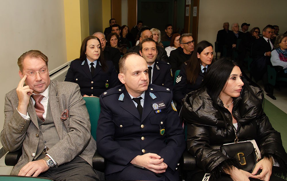 Το θέμα της εξαιρετικής  ομιλίας την Δευτέρα 1-12-2025 του κ. Παπαπροδρόμου ήταν: «Η οικονομική διάσταση του κυβερνοεγκλήματος».  Θέμα τεράστιο και με πολλές διαστάσεις πέραν της οικονομικής. Η εκδήλωση έγινε σε Συνδιοργάνωση με την Διεύθυνση Αστυνομίας Πιερίας.