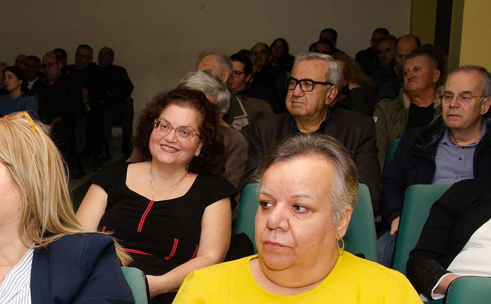 Το θέμα της εξαιρετικής  ομιλίας την Δευτέρα 1-12-2025 του κ. Παπαπροδρόμου ήταν: «Η οικονομική διάσταση του κυβερνοεγκλήματος».  Θέμα τεράστιο και με πολλές διαστάσεις πέραν της οικονομικής. Η εκδήλωση έγινε σε Συνδιοργάνωση με την Διεύθυνση Αστυνομίας Πιερίας.