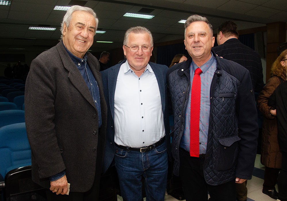 Για την κλιματική μεταβλητότητα  η οποία οφείλεται σε φυσικές αλλά και ανθρωπογενείς αιτίες μίλησε ο γεωπόνος με Μεταπτυχιακό στην Αειφορική Γεωργία και Υποψήφιος Διδάκτωρ Εδαφολογίας κ. Βασίλειος Έξαρχος με θέμα: «Υπάρχει κλιματική αλλαγή;» την Δευτέρα 16 Μαρτίου 2026 στο Ανοικτό Πανεπιστήμιο Κατερίνης. Η εκδήλωση πραγματοποιήθηκε σε Συνδιοργάνωση με την Δευτεροβάθμια Εκπαίδευση Πιερίας. 