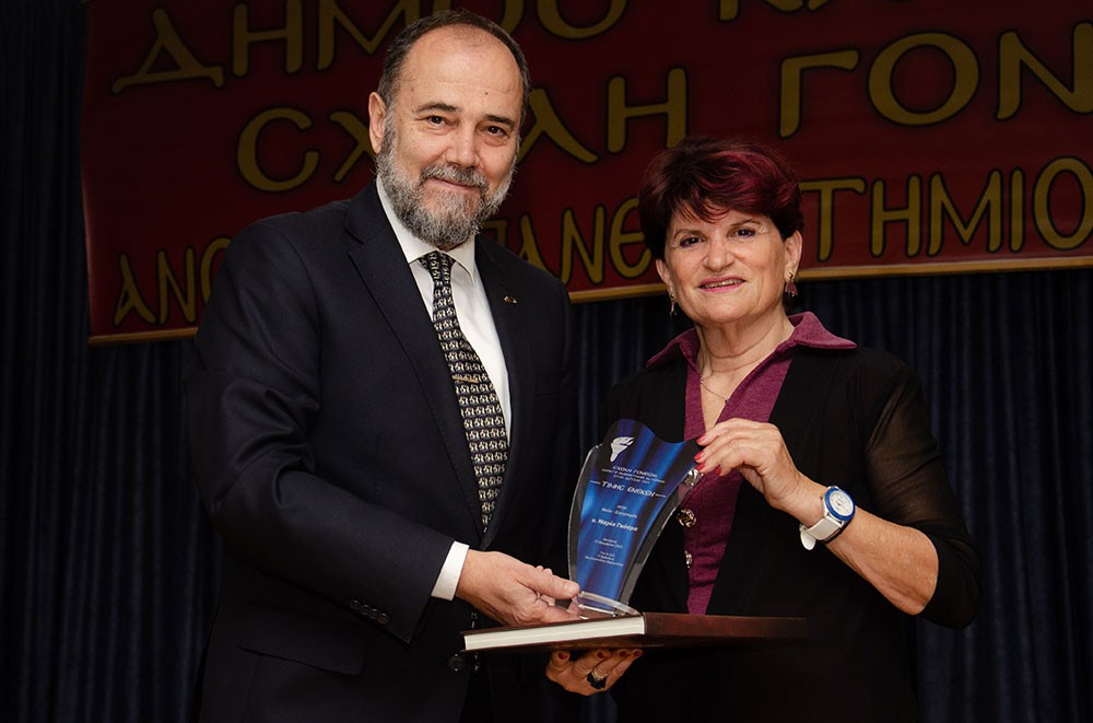 Η κ.  Μαρία Γκόσμα, μαία και συγγραφέας ήταν η επίσημη ομιλήτρια την Δευτέρα 17-11-2025 στην Σχολή Γονέων Κατερίνης με θέμα: «Δημιουργία Ζωής» και περιέγραψε -ολιστικά- την βιολογική και ψυχοπνευματική μας ανάπτυξη και εξέλιξη κατά την ενδομήτρια ζωή μας, με απλό και  κατανοητό τρόπο. 