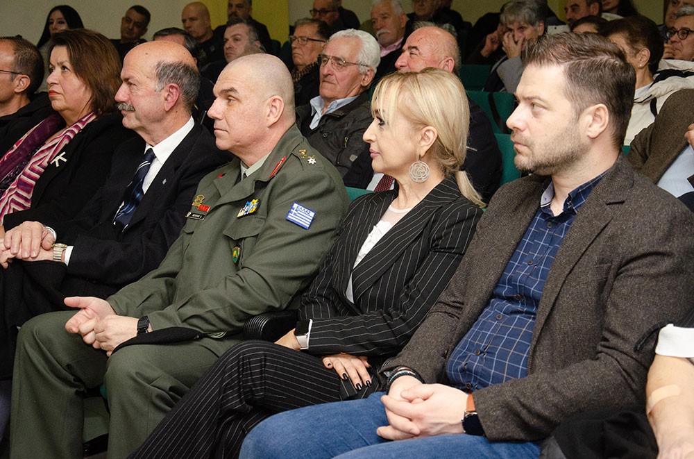 «H Οικουμενική Ακτινοβολία του Αγίου Όρους» ήταν το θέμα της εισήγησης του Πολιτικού Διοικητού του Αγίου Όρους, Επίτιμου Α.Γ.Ε.Σ. και πρώην Υπουργού Εθνικής Άμυνας κ. Αλκιβιάδη Στεφανή την Δευτέρα 2 Φεβρουαρίου 2026 στην Σχολή Γονέων – Ανοικτό Πανεπιστήμιο Κατερίνης. Η εκδήλωση έγινε σε Συνδιοργάνωση με το Κοινωφελές Ίδρυμα Αθανασίου & Μαρίνας Μαρτίνου.