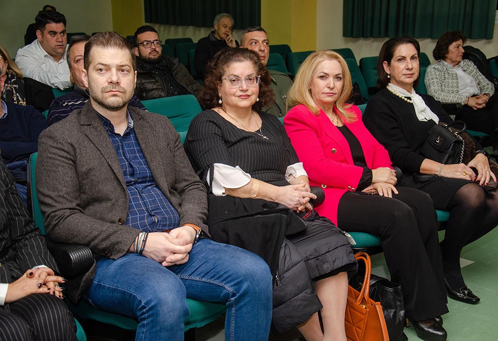 «H Οικουμενική Ακτινοβολία του Αγίου Όρους» ήταν το θέμα της εισήγησης του Πολιτικού Διοικητού του Αγίου Όρους, Επίτιμου Α.Γ.Ε.Σ. και πρώην Υπουργού Εθνικής Άμυνας κ. Αλκιβιάδη Στεφανή την Δευτέρα 2 Φεβρουαρίου 2026 στην Σχολή Γονέων – Ανοικτό Πανεπιστήμιο Κατερίνης. Η εκδήλωση έγινε σε Συνδιοργάνωση με το Κοινωφελές Ίδρυμα Αθανασίου & Μαρίνας Μαρτίνου.