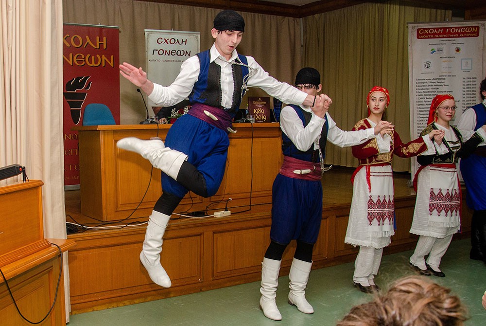 «Η διδασκαλία του μαθήματος των θρησκευτικών στην Ευρώπη» ήταν η εισήγηση του Δρ. Νομικής, Δρ. Θεολογίας, καθηγητή Εκκλησιαστικού Δικαίου Α.Π.Θ. κ. Δημήτριου Νικολακάκη την Δευτέρα 2 Μαρτίου 2026 στην Σχολή Γονέων – Ανοικτό Πανεπιστήμιο Κατερίνης. Η εκδήλωση πραγματοποιήθηκε σε Συνδιοργάνωση με το Πνευματικό Κέντρο της Ι.Μ. Κατερίνης «Ο Άγιος Φώτιος»