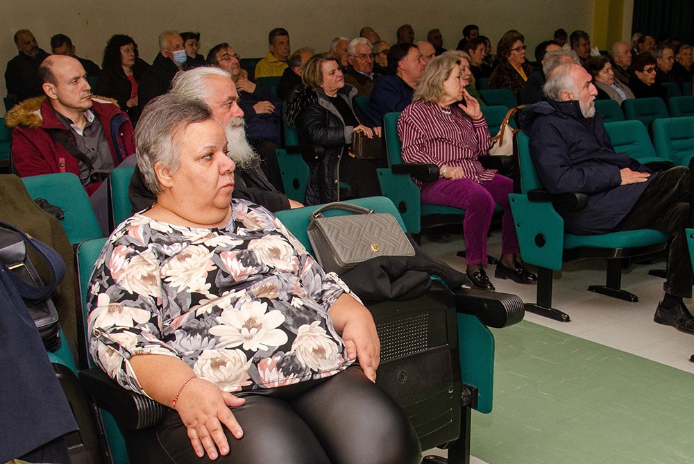«Η διδασκαλία του μαθήματος των θρησκευτικών στην Ευρώπη» ήταν η εισήγηση του Δρ. Νομικής, Δρ. Θεολογίας, καθηγητή Εκκλησιαστικού Δικαίου Α.Π.Θ. κ. Δημήτριου Νικολακάκη την Δευτέρα 2 Μαρτίου 2026 στην Σχολή Γονέων – Ανοικτό Πανεπιστήμιο Κατερίνης. Η εκδήλωση πραγματοποιήθηκε σε Συνδιοργάνωση με το Πνευματικό Κέντρο της Ι.Μ. Κατερίνης «Ο Άγιος Φώτιος»