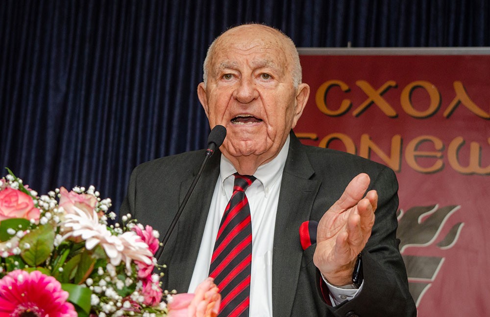 Αυλαία στις εκδηλώσεις της Σχολής Γονέων - Ανοικτό Πανεπιστήμιο Κατερίνης για την Ακαδημαϊκή χρονιά 2025-2026 με μια μοναδική ομιλία του πρώην Γερουσιαστή, πρώην Πρόεδρου της Βουλής του New Hamshire και Πρόεδρο της Ελληνοαμερικανικής Ένωσης Αθήνας κ. Κρίς Σπύρου και θέμα "Η ΜΑΚΕΔΟΝΙΑ ΜΑΣ". H εκδήλωση πραγματοποιήθηκε σε Συνδιοργάνωση με την Δευτεροβάθμια Εκπαίδευση Πιερίας 