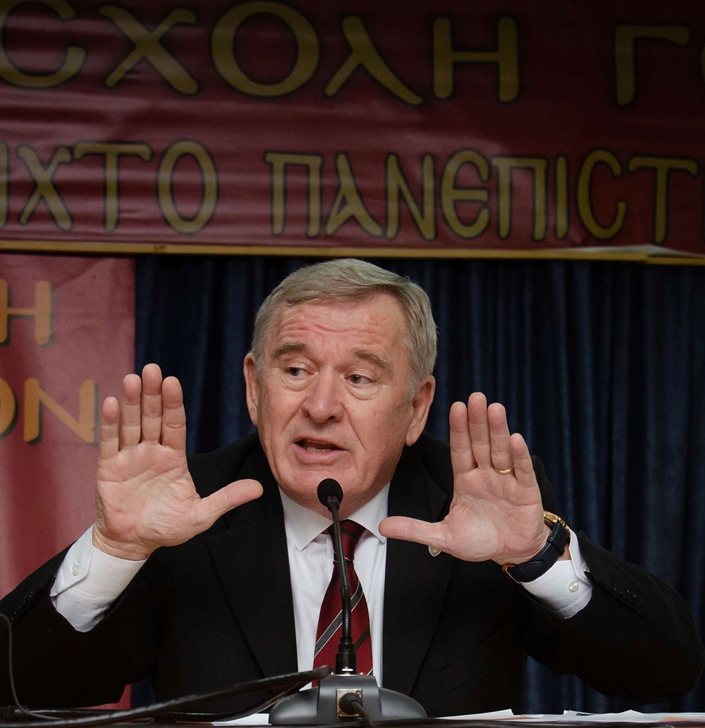 Συγκλόνισαν με τις προσωπικές τους μαρτυρίες για την Κρίση των Ιμίων ο Αντιναύαρχος Π.Ν. ε.α. Σπυρίδων Κονιδάρης και ο Υποναύαρχος Π.Ν. ε.α. Δημήτριος Τσαΐλάς την Δευτέρα 26 Ιανουαρίου 2026 στο αφιέρωμα της Σχολής Γονέων – Ανοικτό Πανεπιστήμιο Κατερίνης με αφορμή τα 30 χρόνια από την κρίση των Ιμίων η οποία κορυφώθηκε τις πρώτες πρωινές ώρες της 31ης Ιανουαρίου 1996, φέρνοντας Ελλάδα και Τουρκία στα πρόθυρα ένοπλης αντιπαράθεσης.  