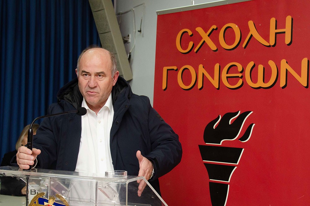 Συγκλόνισαν με τις προσωπικές τους μαρτυρίες για την Κρίση των Ιμίων ο Αντιναύαρχος Π.Ν. ε.α. Σπυρίδων Κονιδάρης και ο Υποναύαρχος Π.Ν. ε.α. Δημήτριος Τσαΐλάς την Δευτέρα 26 Ιανουαρίου 2026 στο αφιέρωμα της Σχολής Γονέων – Ανοικτό Πανεπιστήμιο Κατερίνης με αφορμή τα 30 χρόνια από την κρίση των Ιμίων η οποία κορυφώθηκε τις πρώτες πρωινές ώρες της 31ης Ιανουαρίου 1996, φέρνοντας Ελλάδα και Τουρκία στα πρόθυρα ένοπλης αντιπαράθεσης.  