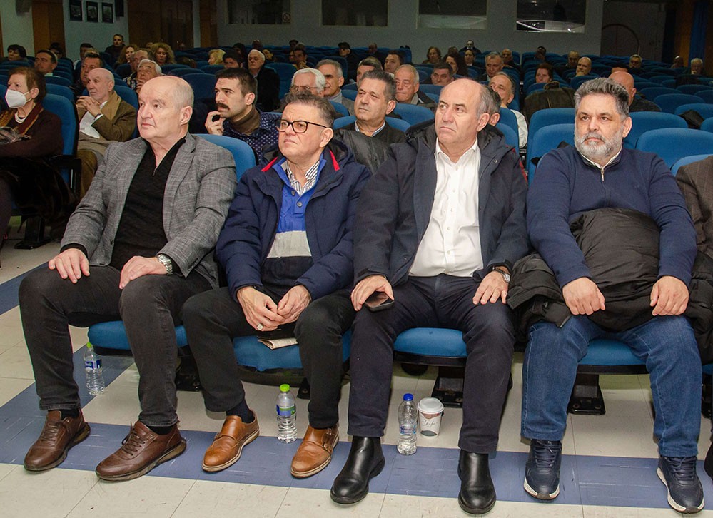 Συγκλόνισαν με τις προσωπικές τους μαρτυρίες για την Κρίση των Ιμίων ο Αντιναύαρχος Π.Ν. ε.α. Σπυρίδων Κονιδάρης και ο Υποναύαρχος Π.Ν. ε.α. Δημήτριος Τσαΐλάς την Δευτέρα 26 Ιανουαρίου 2026 στο αφιέρωμα της Σχολής Γονέων – Ανοικτό Πανεπιστήμιο Κατερίνης με αφορμή τα 30 χρόνια από την κρίση των Ιμίων η οποία κορυφώθηκε τις πρώτες πρωινές ώρες της 31ης Ιανουαρίου 1996, φέρνοντας Ελλάδα και Τουρκία στα πρόθυρα ένοπλης αντιπαράθεσης.  