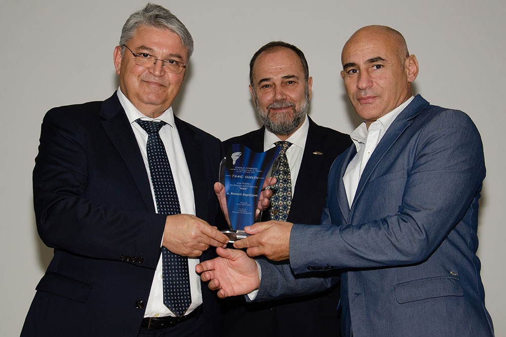 Την Δευτέρα 27 Οκτωβρίου 2025 οι πολυπληθείς φίλοι του Ανοικτού Πανεπιστημίου Κατερίνης, είχαν την τύχη να απολαύσουν μια υπέροχη μυσταγωγία Ορθοδοξίας και Ελλάδας.  •	Δημήτριος Νατσιός: Η Πατρίδα, η Ηθική και η Πίστη πολεμούνται συνειδητά μέσα στο σχολείο! •	Κωνσταντίνος Κρακατσάνης: Πολλοί Χριστιανοί ΔΕΝ βιώνουν απουσία του Αγίου Παϊσιου. Αντιθέτως! •	Νικήτας Τσακίρογλου: Ο ρόλος που υποδύθηκα του Αγίου Αρσενίου του Καππαδόκη, με γέμισε, με πλήρωσε πνευματικά και είχα την Ευλογία να την μοιραστώ με τον κόσμο!