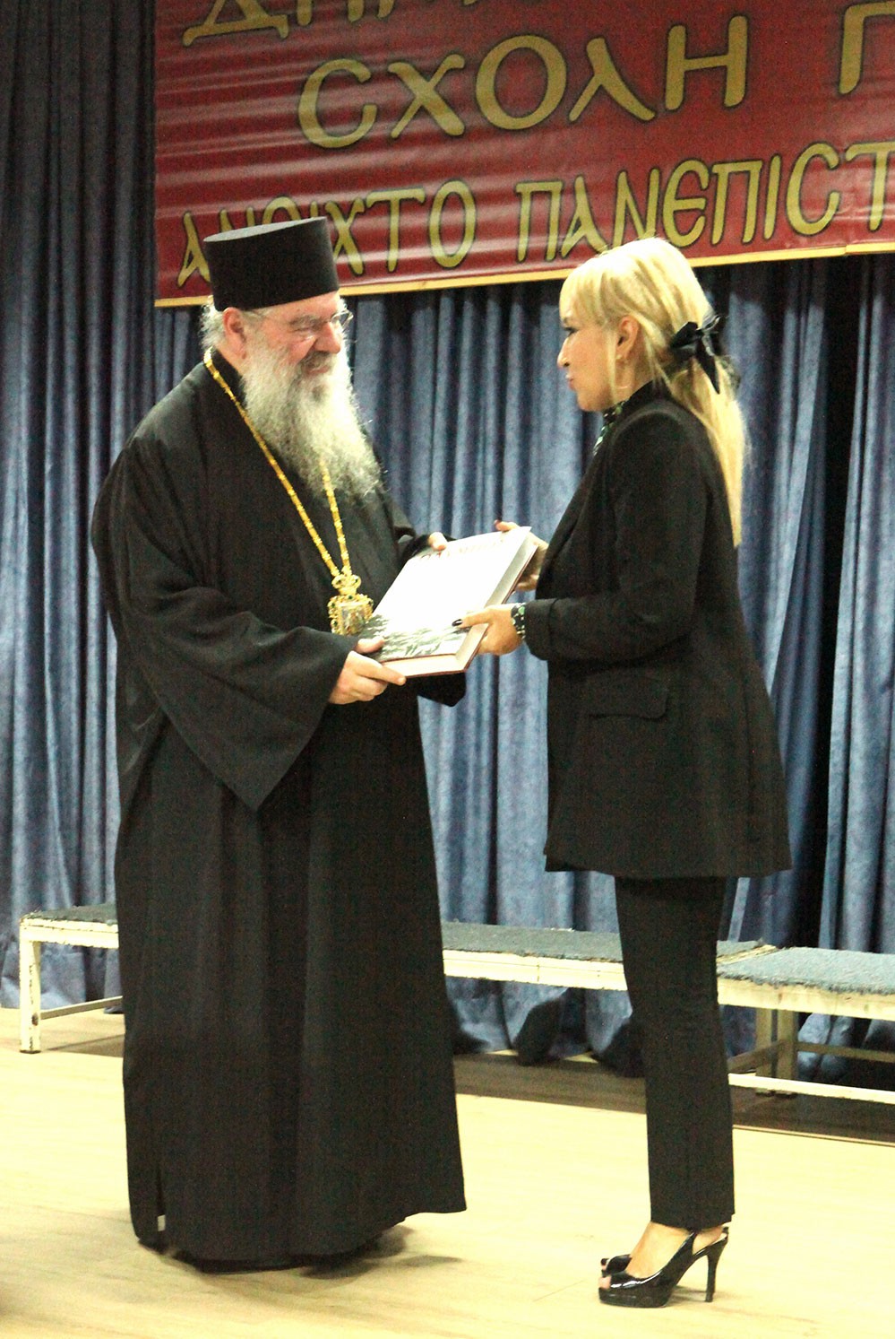 Ιωσήφ ο Βατοπαιδινός, o ασκητής της προσευχής και των δακρύων! ο Πανιερότατος Μητροπολίτης Λεμεσού κ.κ. Αθανάσιος μίλησε με θέμα «Ο γέροντάς μου Ιωσήφ ο Βατοπαιδινός». Με απλά λόγια, με μειλίχιο ύφος και γαλήνη ψυχής μίλησε για τον γέροντά του Ιωσήφ τον Βατοπαιδινό.