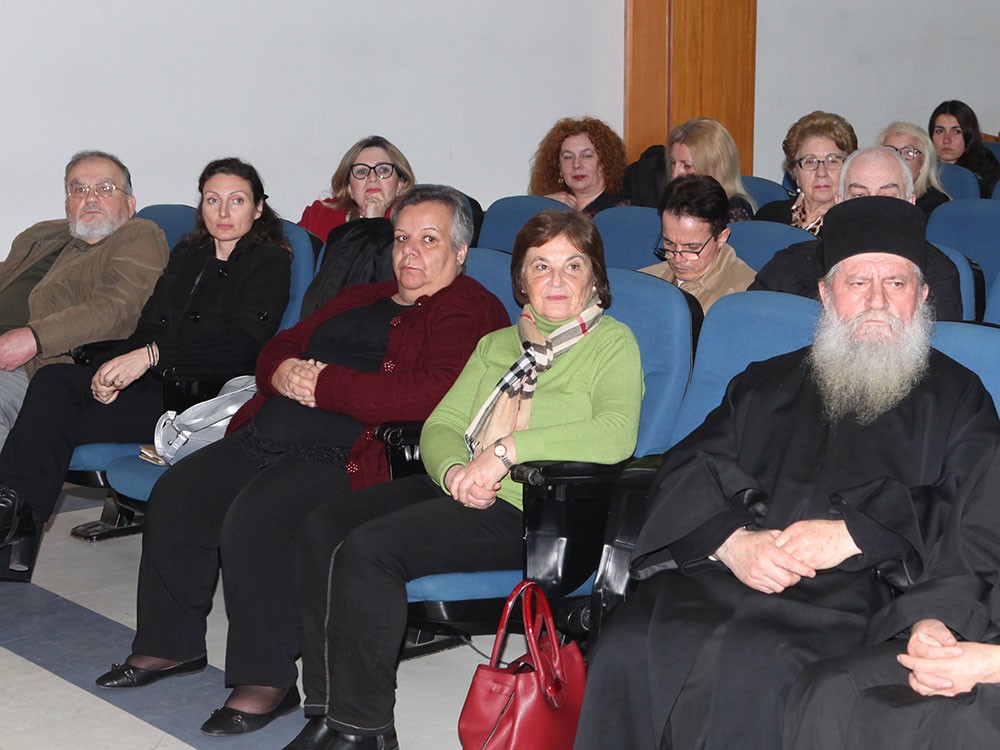 Μια υπέροχη, μοναδική και άκρως ενδιαφέρουσα εκδήλωση με θέμα: «Η σύγκρουση του Καποδίστρια με τα παραδοσιακά κοινωνικά στρώματα. Ο ρόλος των Μεγάλων Δυνάμεων» είχαν την ευκαιρία να παρακολουθήσουν την Δευτέρα 6-3-2023 στην κατάμεστη αίθουσα του Συνεδριακού κέντρου Κατερίνης οι φίλοι της Σχολής Γονέων – Ανοικτό Πανεπιστήμιο Κατερίνης με επίσημο ομιλητή και καλεσμένο τον Πρόεδρο της Εταιρείας Μελέτης Νεώτερης & Σύγχρονης Ιστορίας «Ιωάννης Καποδίστριας» Νομικό & Ιστορικό Ανδρέα Κούκο.